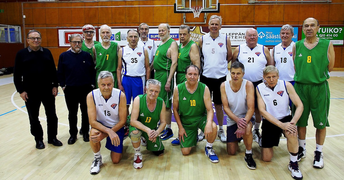 Historiallinen 75vuotiaiden miesten SMsarja käynnissä